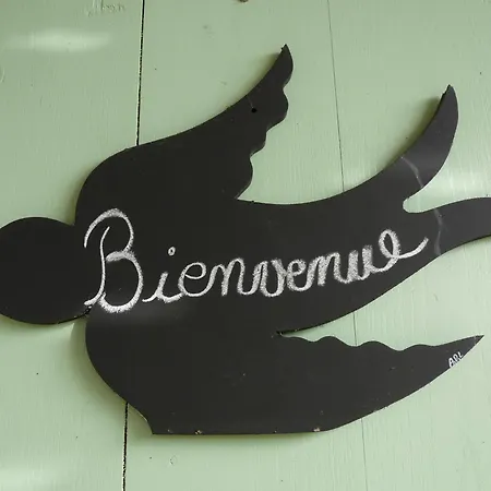 Chambres D'hotes La Maison Aux Bambous Bed & Breakfast 3*