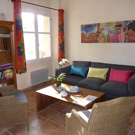 Chambres D'hotes La Maison Aux Bambous 3*